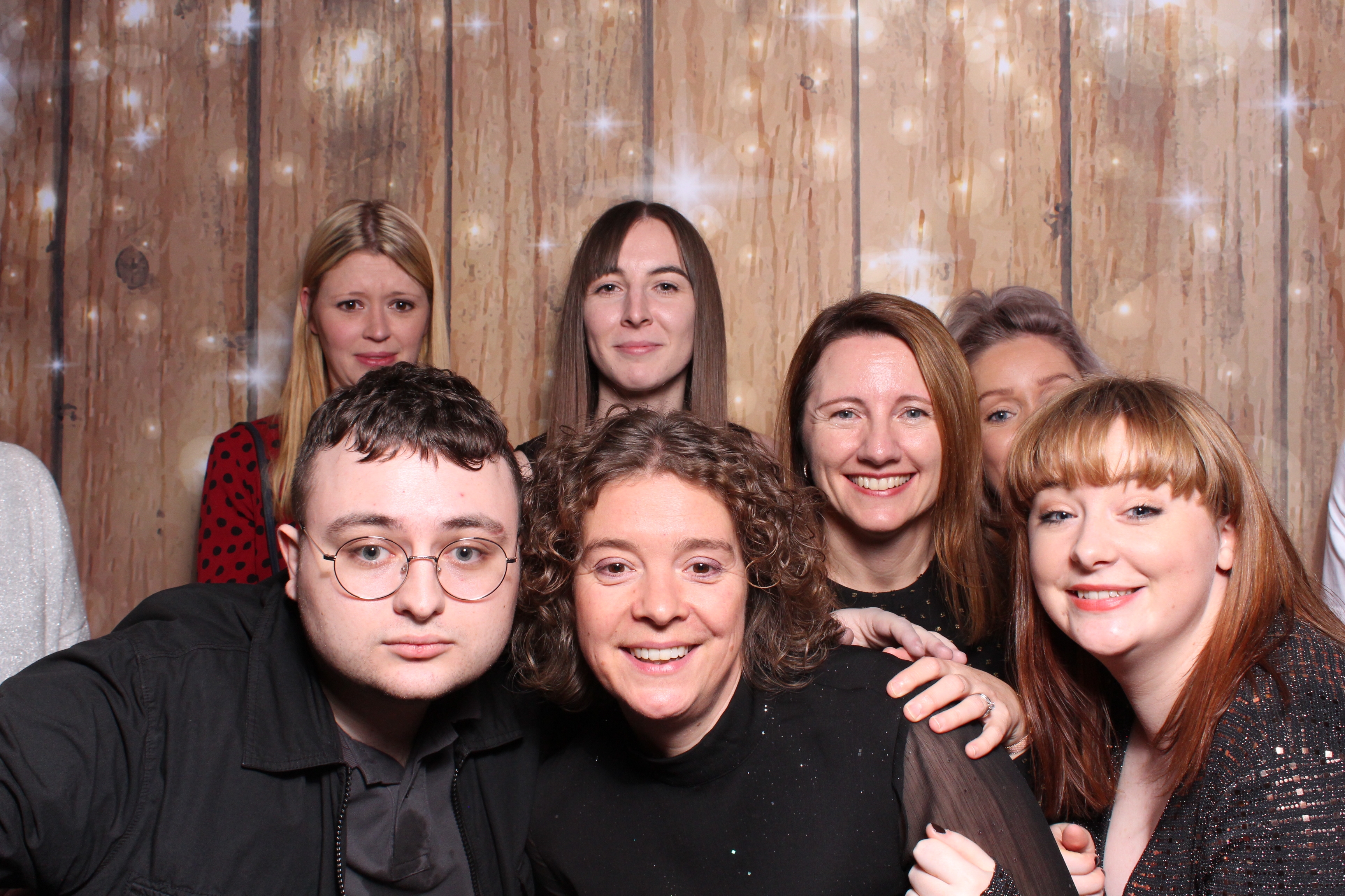 Tes Christmas party  | View more photos from the event at gallery.magicimages.uk/u/MagicImages/Tes-Christmas-party